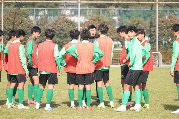  浙江U18、U16兩隊(duì)已前往日本橫濱和琦玉，進(jìn)行為期約10天的拉練