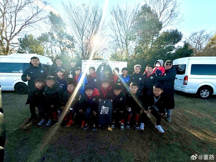  8戰(zhàn)全勝奪日本杯賽冠軍！中國足球小將發(fā)布感謝信