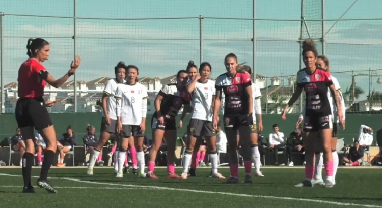  唐佳麗梅開二度、邵子欽破門，中國女足3-2擊敗Alhama俱樂部女足