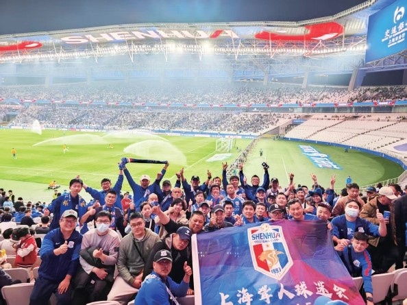  東體介紹上海聾人球迷會：最安靜的助威，最“響亮”的看臺