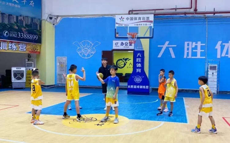  廣東河源體彩少兒籃球培訓(xùn)班：結(jié)營不散場，夢想正啟航
