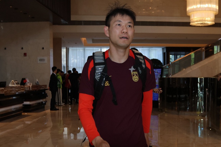  媒體人：如果李源一沒(méi)傷沒(méi)病，他落選名單在邏輯上講不出合理性